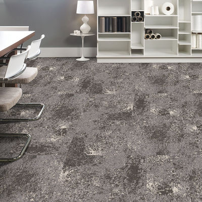 Gewerbliche Räume Teppichfliesen 100% PP Modular Tufted mit Loop Pile Bitumen Material