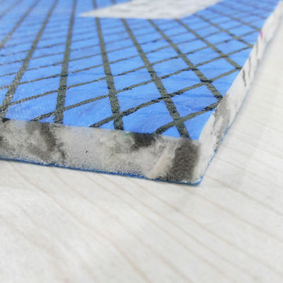 Verbessern Sie Ihren Boden mit 0,8 mm-1 mm dicken schalldichten Teppichpolstern und modernem Stil