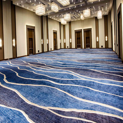 Teppich im Hotel-Stil für den Flur