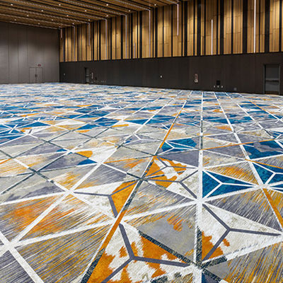 Gewerbezimmer Luxus-Wolle-Fußbodenteppich für Hotels Kino-Theater-Design Custom-Muster