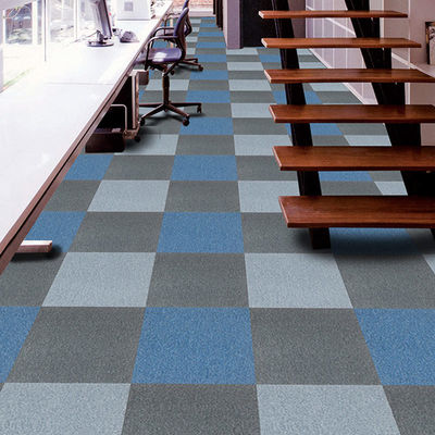 Quadratische Fliesen PET-FRIENDLY Teppiche Modulare Teppiche 50x50 Für Büro Gewerbliche Teppichverkauf