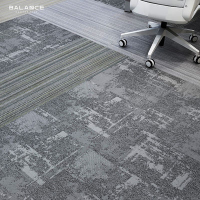 Mittelschicht Schwerverkehrs-Stil Schwarz 600X600 Teppich Fliesen Büro Nylon Jacquard Teppich