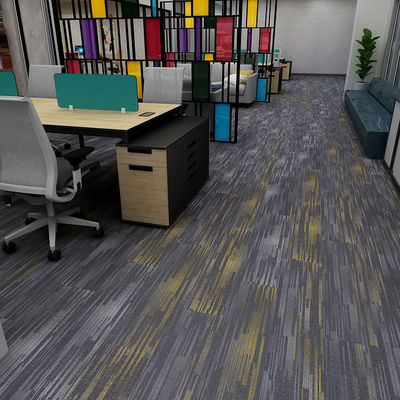 Büroflächenlösung 25 x 100 Teppichfliesen mit rutschfreiem Rücken und mittlerem Pfahldesign