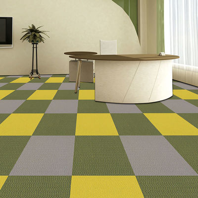 High Quality Teppich Nylon PP Gewerbliche Teppichfliesen für individuelle Dekoration Hotelzimmer