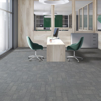 Portale Wasserdichte Nylon quadratische oder rechteckige Form PVC Modular Office Teppich Fliesen 50 * 50cm