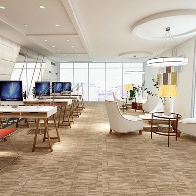 500x500 Hotelteppich mit grünem PVC-Backing und Schleifhaufenbau