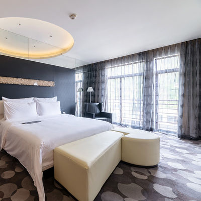 80% Wolle und 20% Nylon Moderne feuerfeste Wand-zu-Wand-Druckteppich für Hotelzimmer