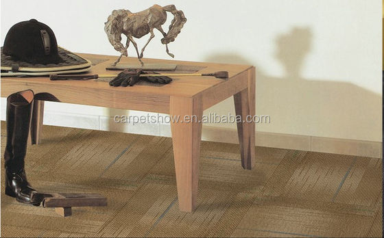 5.0 mm Gesamtdicke Holz-Plattenecke aus Nylon für Quadratflächen