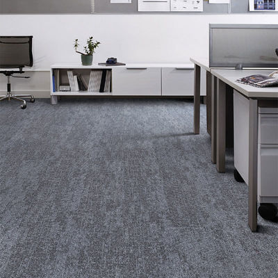 100% Polypropylen Büro-Oem Gewerbe Teppichfliesen 50x50cm Quadrate für Hotel Flur
