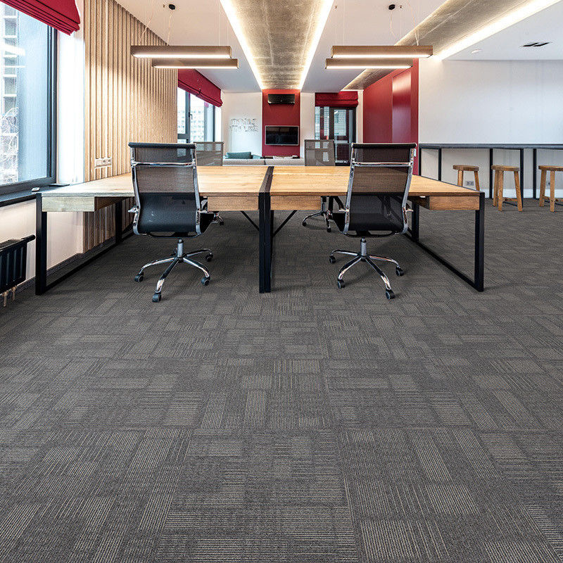 Portale Wasserdichte Nylon quadratische oder rechteckige Form PVC Modular Office Teppich Fliesen 50 * 50cm