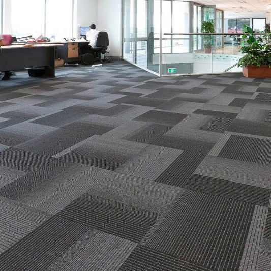 6 Farben Maschine Tufted Loop Pile Nylon Schalldichtem Teppichfliese mit abstraktem Muster