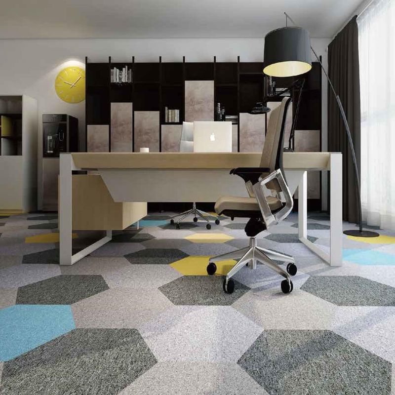 Maschinelle Tufted Hexagon DIY Farbe Gewerbe Teppichfliesen für Büro Bodenverbesserung