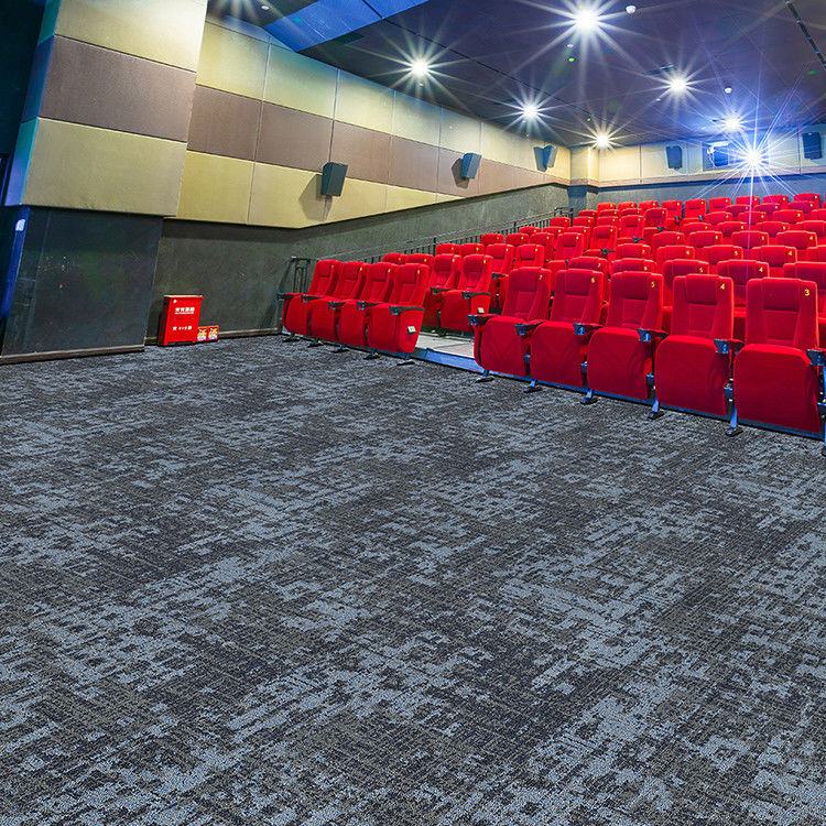Jacquard Loop Pile Kino Korridor Teppich mit 5,5 mm Pfahlhöhe und 950 g/m2 Pfahlgewicht